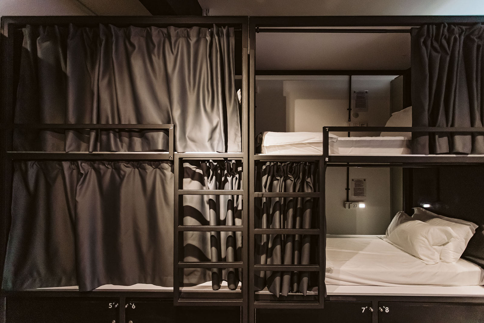 Room Interior Bed 09 (Single Capsule)